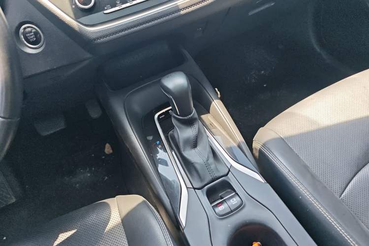 Used Toyota Corolla 2021 1.2T S-CVT Luxury Edition Gear Lever