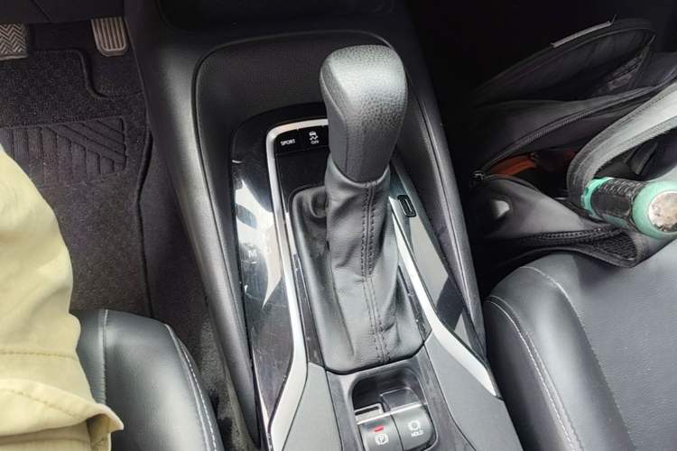Used Toyota Corolla 2021 TNGA 1.5L CVT Pioneer Edition Gear Lever