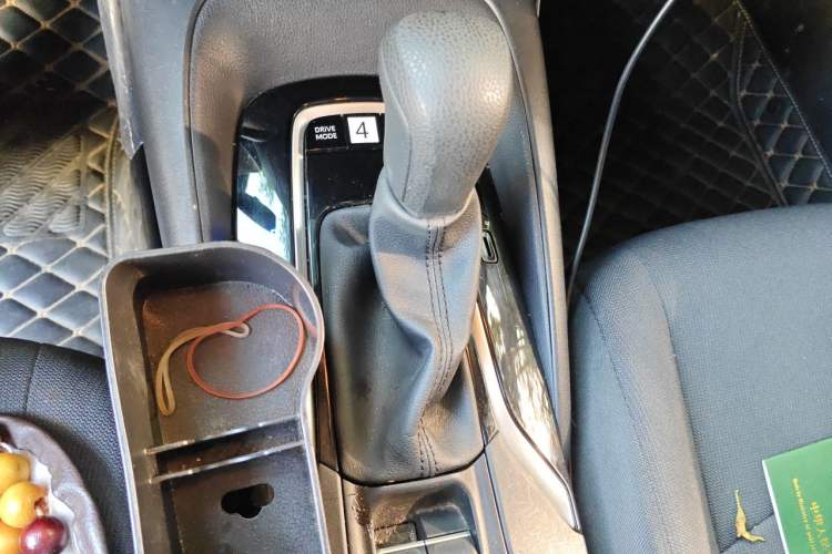 Used Toyota Corolla 2021 Dual-Motor 1.8L E-CVT Elite Edition Gear Lever