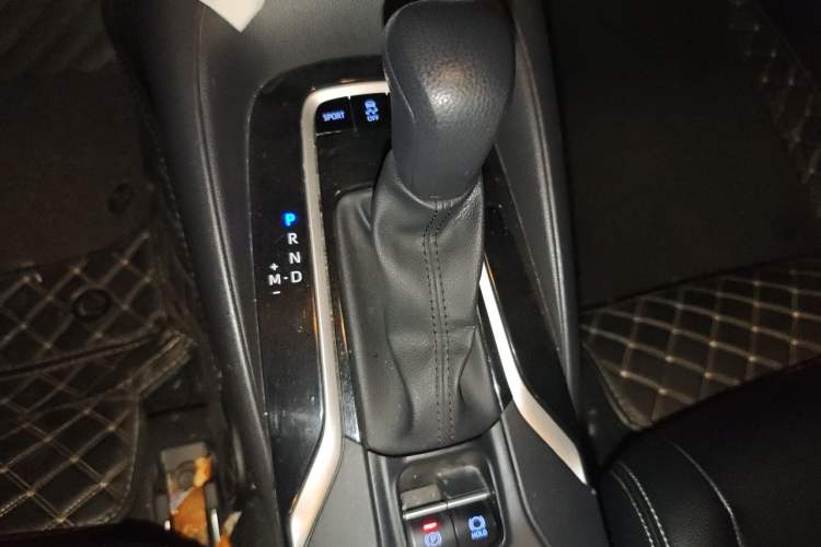 Used Toyota Corolla 2021 1.2T S-CVT Pioneer Edition Gear Lever