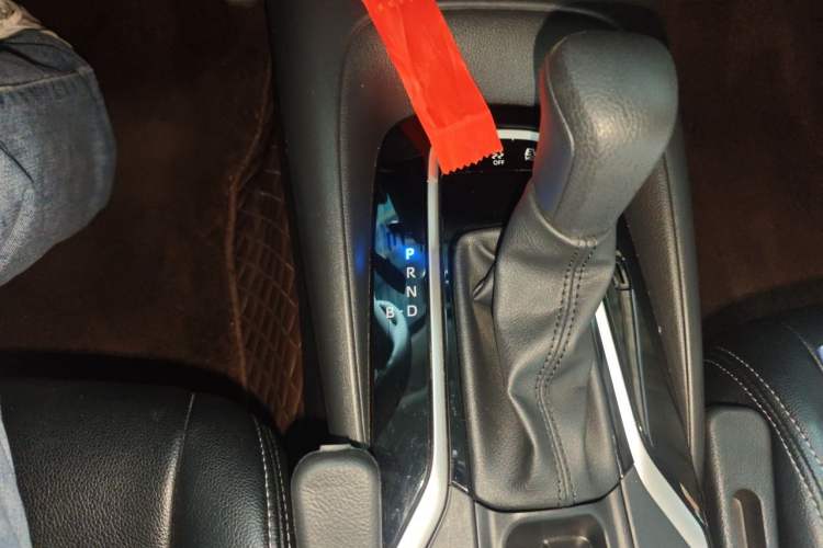 Used Toyota Corolla 2021 Dual-Motor 1.8L E-CVT Elite Edition Gear Lever
