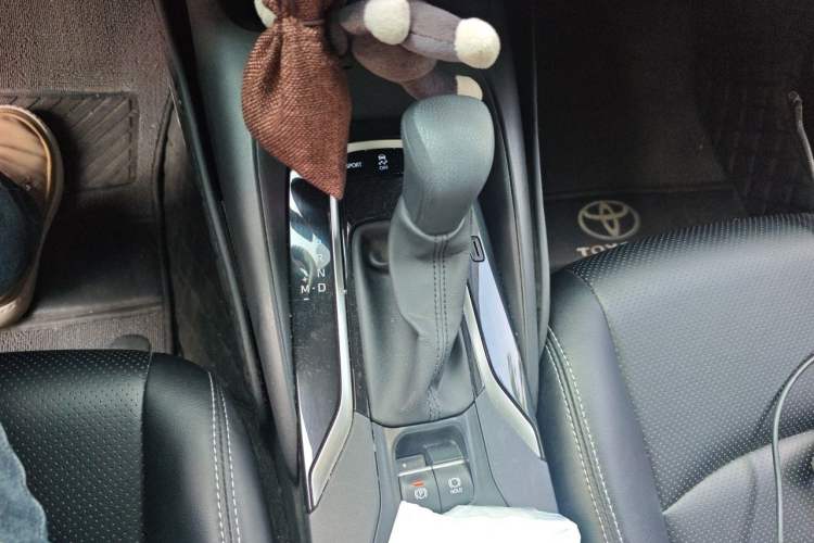 Used Toyota Corolla 2021 1.2T S-CVT Pioneer Edition Gear Lever