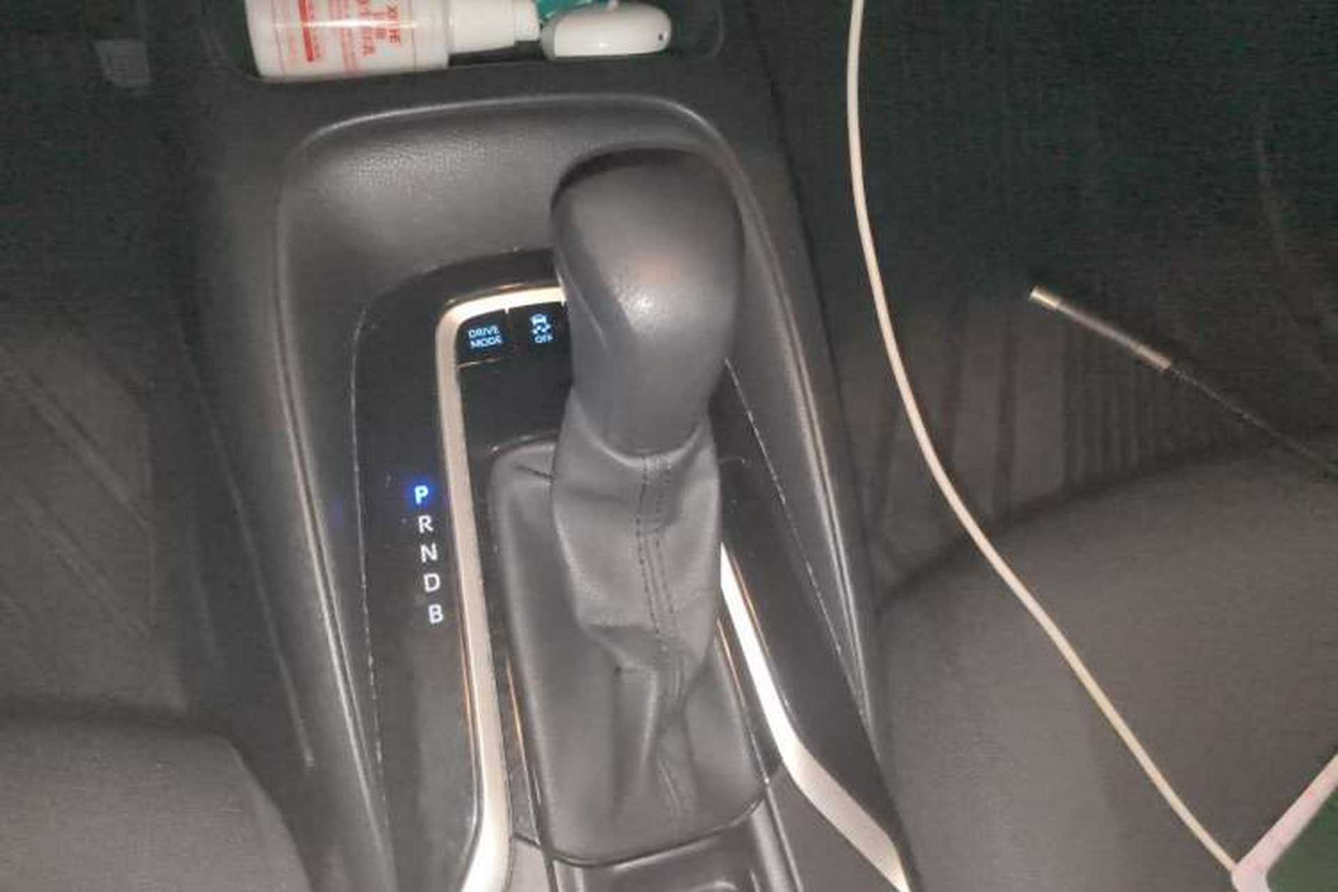 Used Toyota Corolla 2021 Dual-Motor 1.8L E-CVT Elite Edition Gear Lever