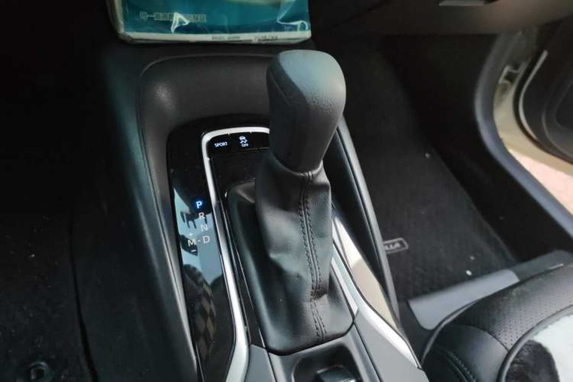 Used Toyota Corolla 2021 TNGA 1.5L CVT Elite Edition Gear Lever