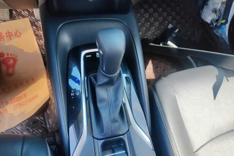 Used Toyota Corolla 2021 1.2T S-CVT Luxury Edition Gear Lever