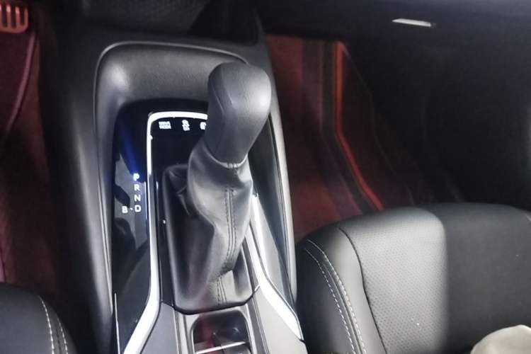 Used Toyota Corolla 2021 Dual-Motor 1.8L E-CVT Elite Edition Gear Lever