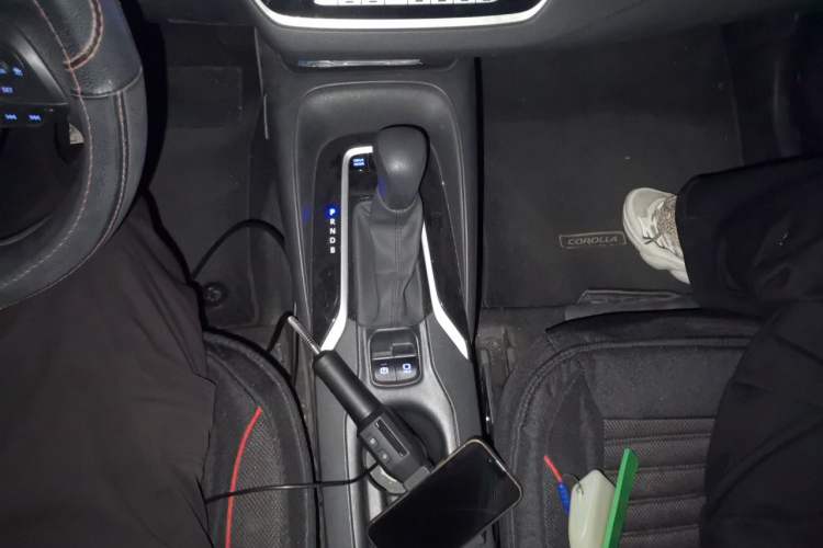 Used Toyota Corolla 2021 Dual-Motor 1.8L E-CVT Elite Edition Gear Lever