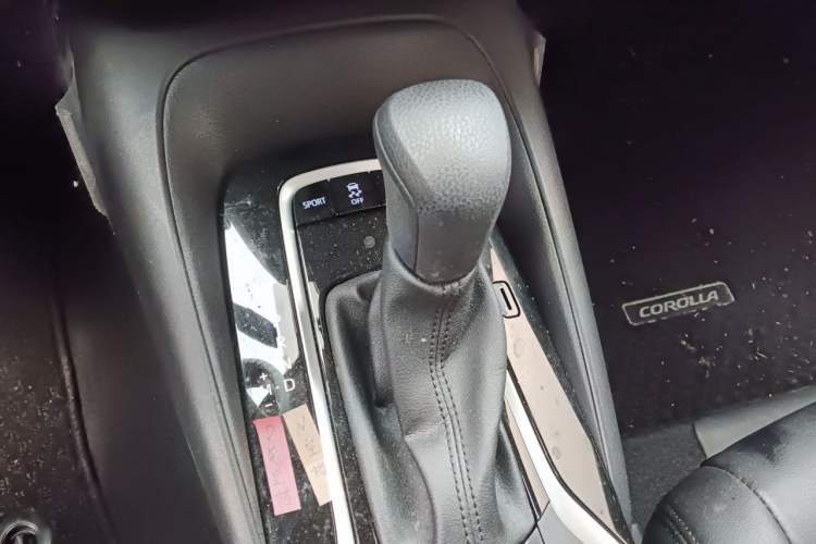 Used Toyota Corolla 2021 TNGA 1.5L CVT Elite Edition Gear Lever