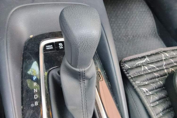 Used Toyota Corolla 2021 Dual-Motor 1.8L E-CVT Elite Edition Gear Lever