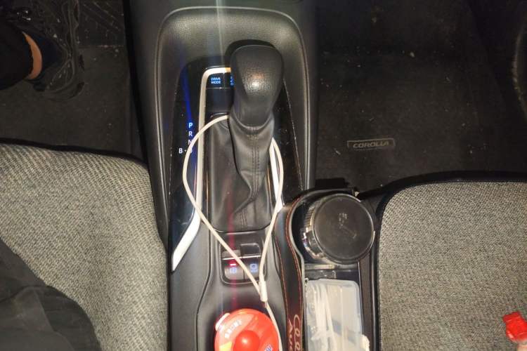 Used Toyota Corolla 2021 Dual-Motor 1.8L E-CVT Elite Edition Gear Lever