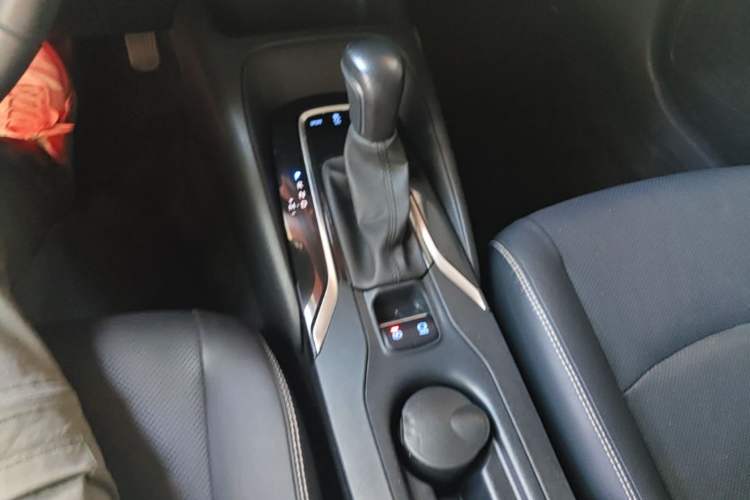 Used Toyota Corolla 2021 1.2T S-CVT Luxury Edition Gear Lever