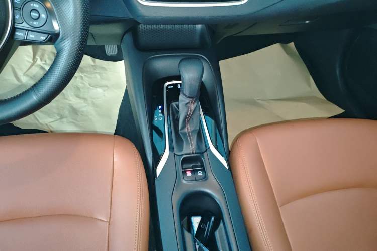 Used Toyota Corolla 2021 1.2T S-CVT Elite PLUS Edition Gear Lever