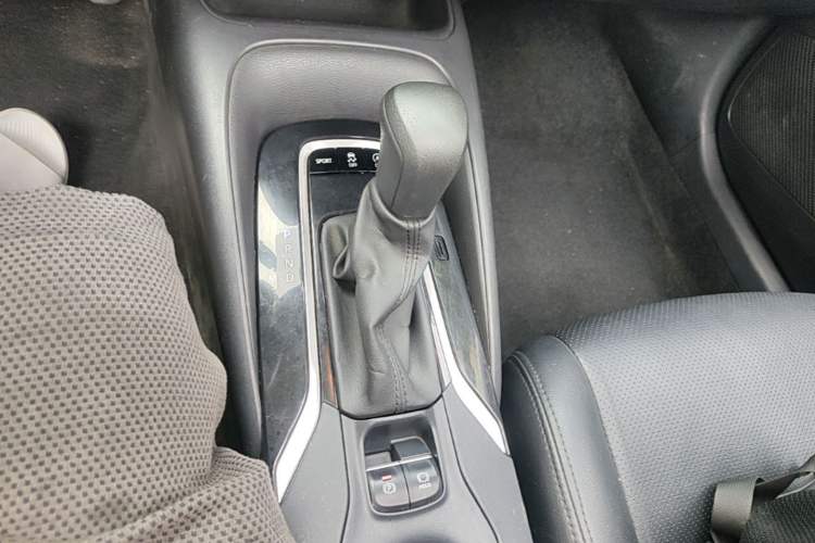 Used Toyota Corolla 2021 1.2T S-CVT Elite Edition Gear Lever