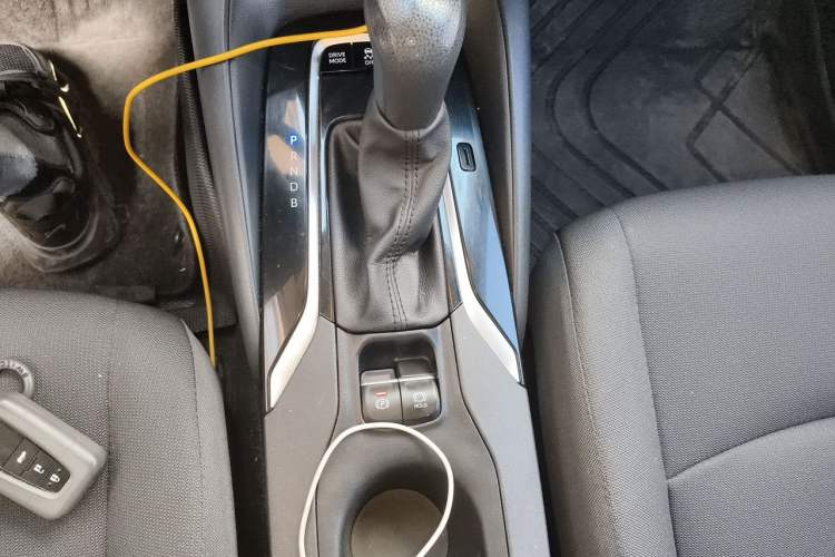 Used Toyota Corolla 2021 Dual-Motor 1.8L E-CVT Elite Edition Gear Lever