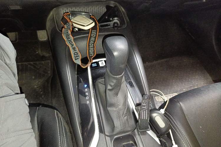 Used Toyota Corolla 2021 Dual-Motor 1.8L E-CVT Elite Edition Gear Lever
