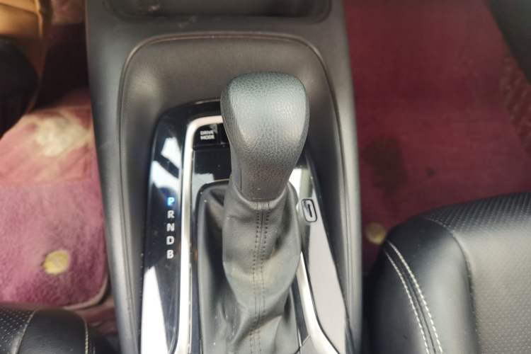 Used Toyota Corolla 2021 Dual-Motor 1.8L E-CVT Elite Edition Gear Lever