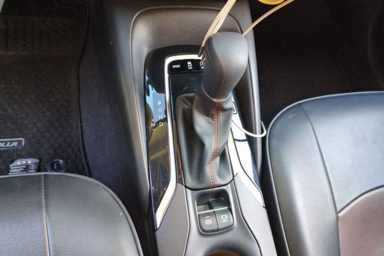 Used Toyota Corolla 2021 1.2T S-CVT Pioneer PLUS Edition Gear Lever