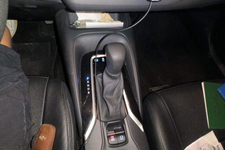 Used Toyota Corolla 2021 Dual-Motor 1.8L E-CVT Elite Edition Gear Lever