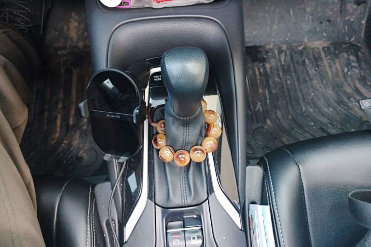 Used Toyota Corolla 2021 Dual-Motor 1.8L E-CVT Elite Edition Gear Lever