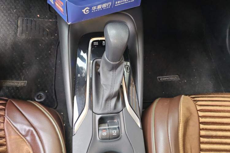 Used Toyota Corolla 2021 Dual-Motor 1.8L E-CVT Elite Edition Gear Lever