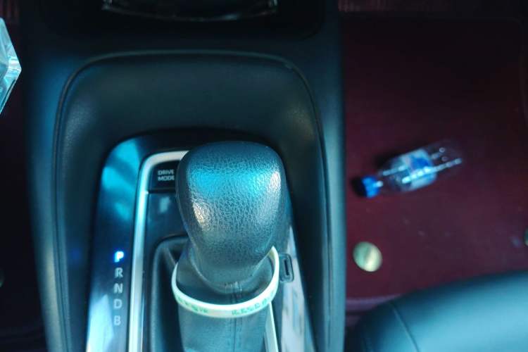 Used Toyota Corolla 2021 Dual-Motor 1.8L E-CVT Elite Edition Gear Lever
