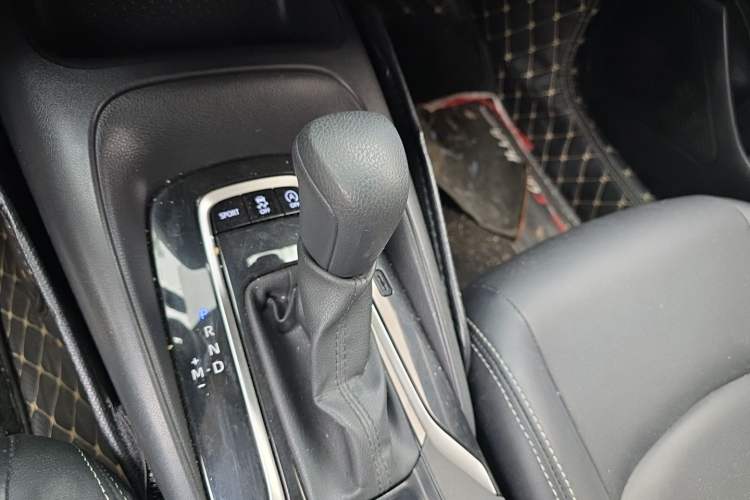 Used Toyota Corolla 2021 1.2T S-CVT Pioneer Edition Gear Lever