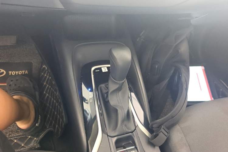 Used Toyota Corolla 2021 1.2T S-CVT Elite Edition Gear Lever