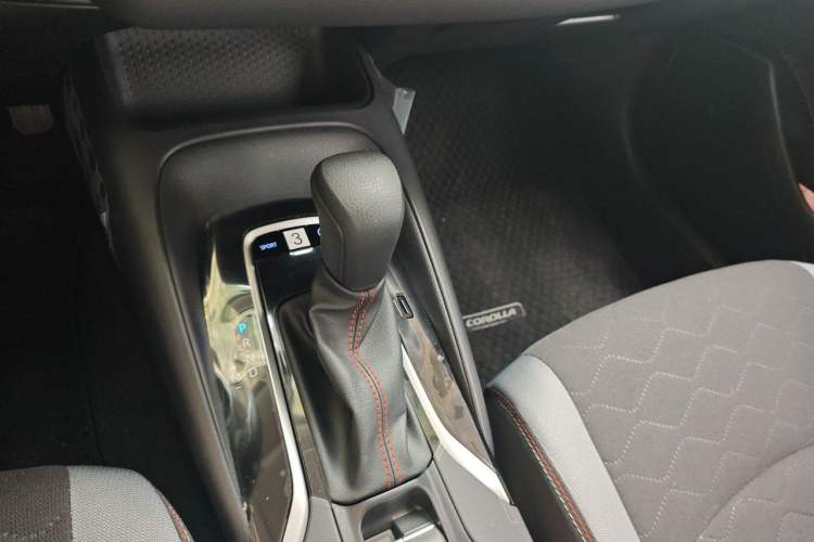Used Toyota Corolla 2021 1.2T S-CVT Pioneer Edition Gear Lever
