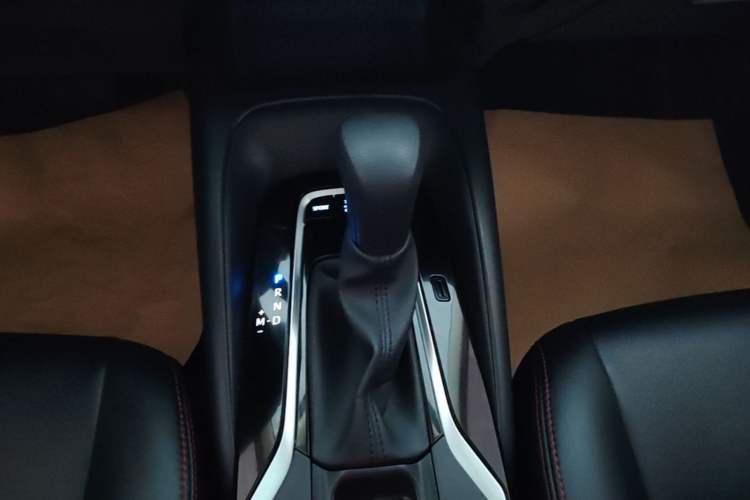 Used Toyota Corolla 2021 TNGA 1.5L CVT Elite Edition Gear Lever