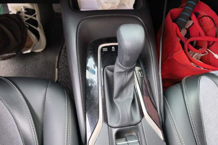 Used Toyota Corolla 2021 Dual-Motor 1.8L E-CVT Elite Edition Gear Lever