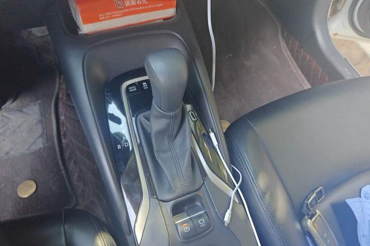 Used Toyota Corolla 2021 Dual-Motor 1.8L E-CVT Elite Edition Gear Lever