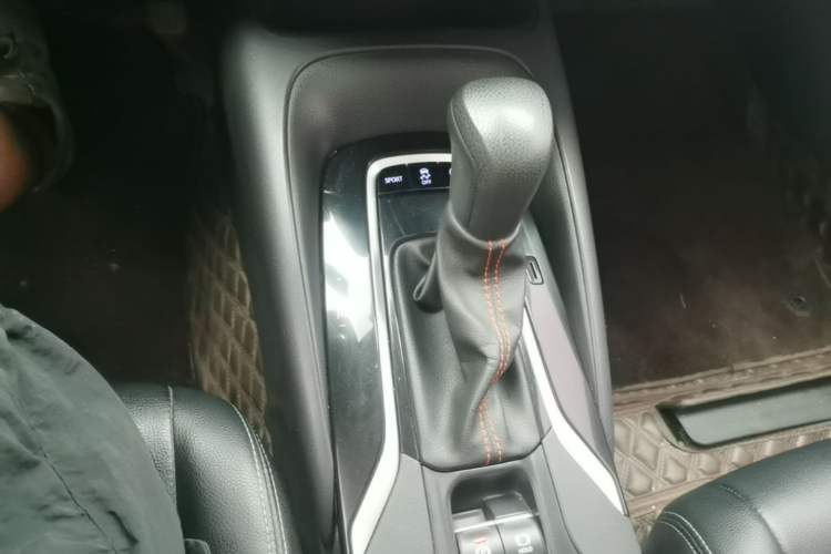 Used Toyota Corolla 2021 1.2T S-CVT Elite Edition Gear Lever