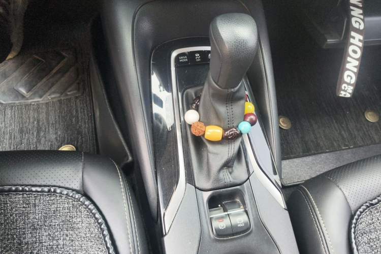 Used Toyota Corolla 2021 Dual-Motor 1.8L E-CVT Elite Edition Gear Lever