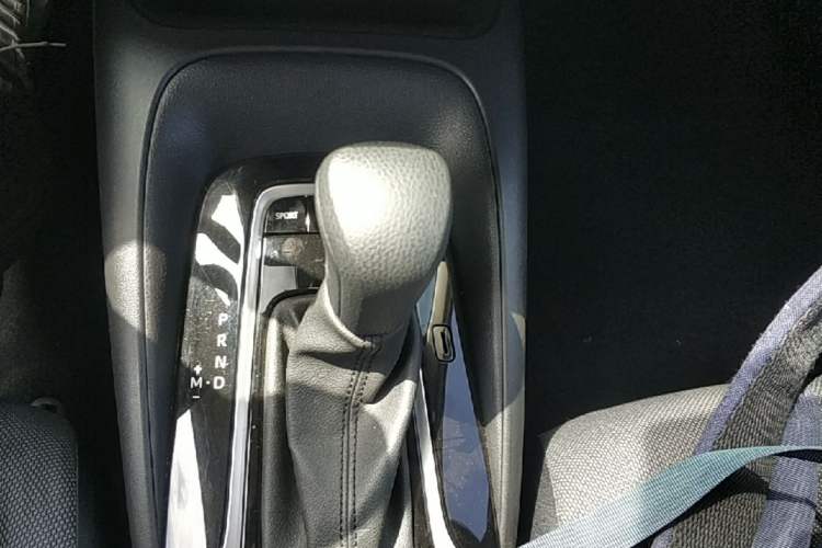 Used Toyota Corolla 2021 TNGA 1.5L CVT Elite Edition Gear Lever