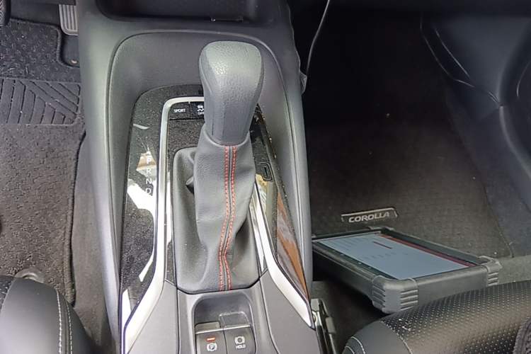 Used Toyota Corolla 2021 1.2T S-CVT Elite PLUS Edition Gear Lever