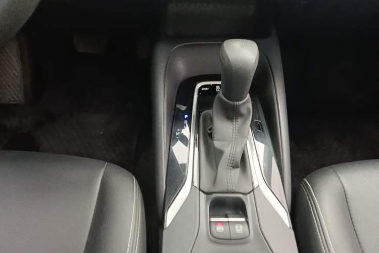 Used Toyota Corolla 2021 1.2T S-CVT Elite Edition Gear Lever