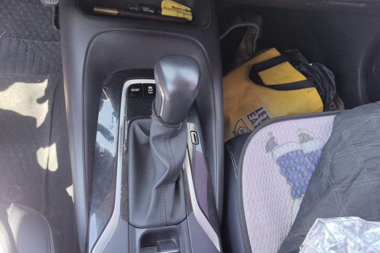 Used Toyota Corolla 2021 1.2T S-CVT Luxury Edition Gear Lever