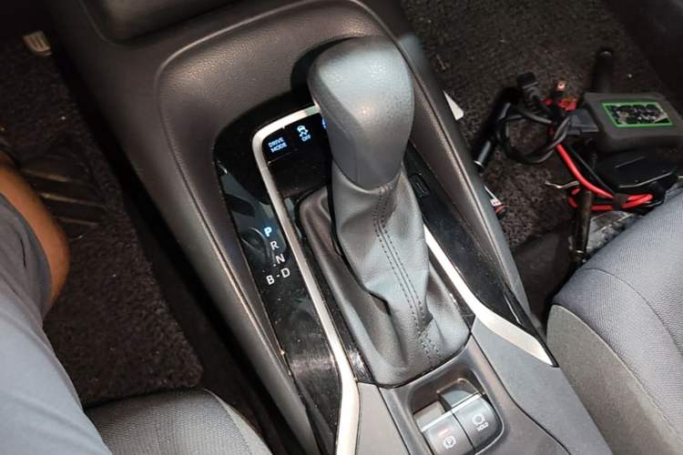 Used Toyota Corolla 2021 Dual-Motor 1.8L E-CVT Elite Edition Gear Lever