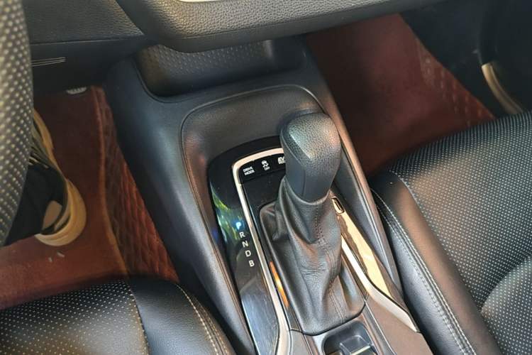 Used Toyota Corolla 2021 Dual-Motor 1.8L E-CVT Elite Edition Gear Lever