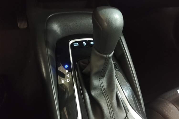 Used Toyota Corolla 2021 Dual-Engine 1.8L E-CVT Pioneer Edition Gear Lever