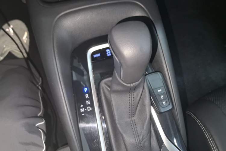 Used Toyota Corolla 2021 1.2T S-CVT Luxury Edition Gear Lever