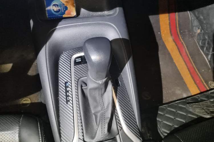 Used Toyota Corolla 2021 Dual-Motor 1.8L E-CVT Elite Edition Gear Lever