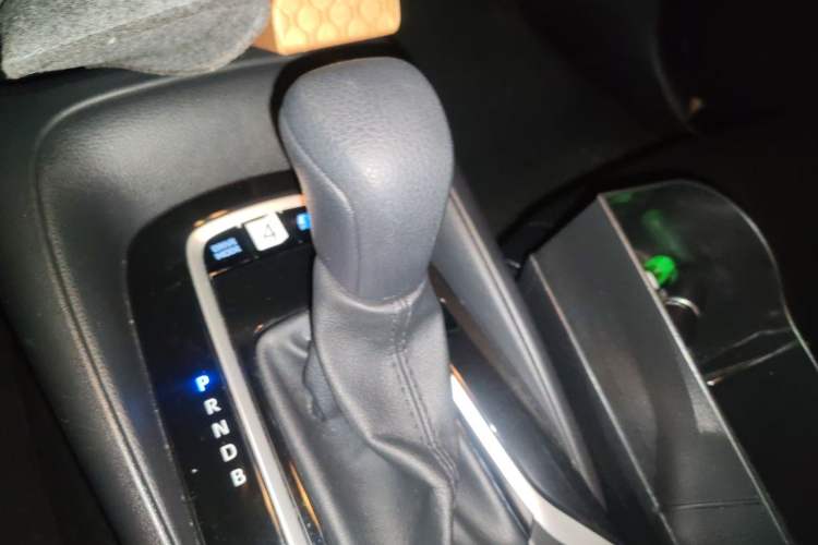 Used Toyota Corolla 2021 Dual-Motor 1.8L E-CVT Elite Edition Gear Lever