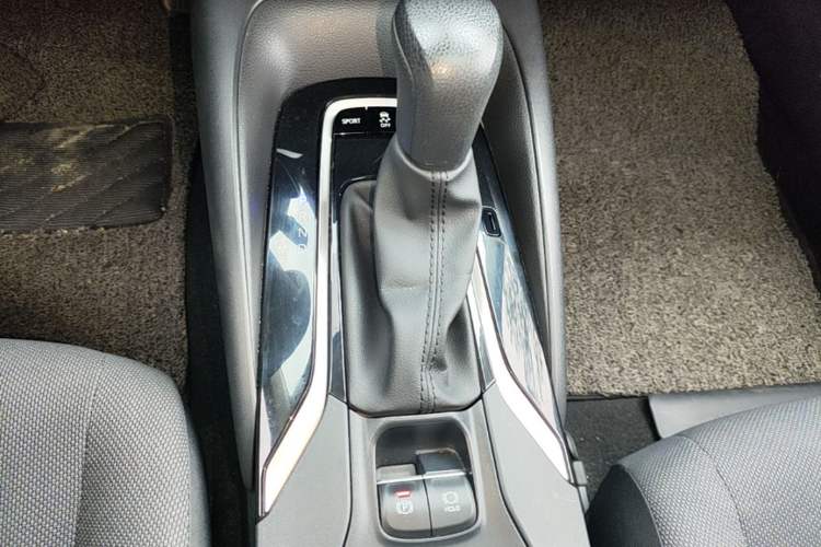 Used Toyota Corolla 2021 1.2T S-CVT Elite Edition Gear Lever