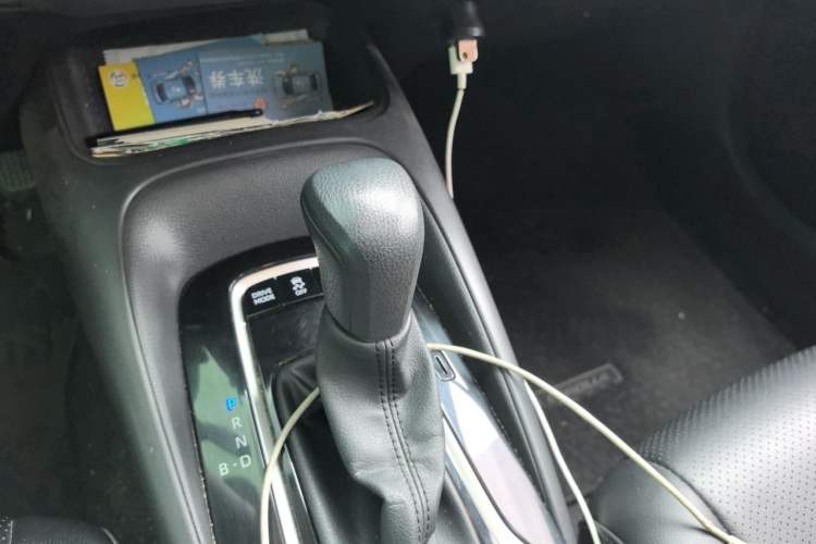 Used Toyota Corolla 2021 Dual-Motor 1.8L E-CVT Elite Edition Gear Lever