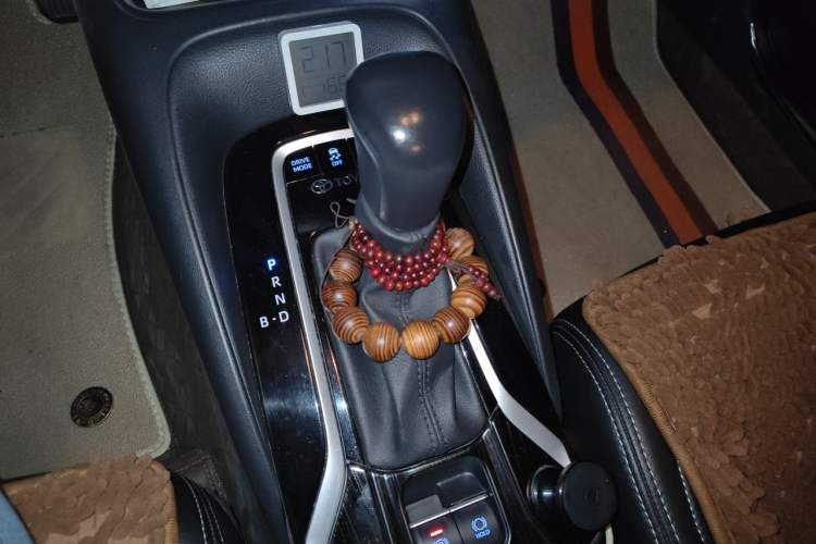 Used Toyota Corolla 2021 Dual-Motor 1.8L E-CVT Elite Edition Gear Lever