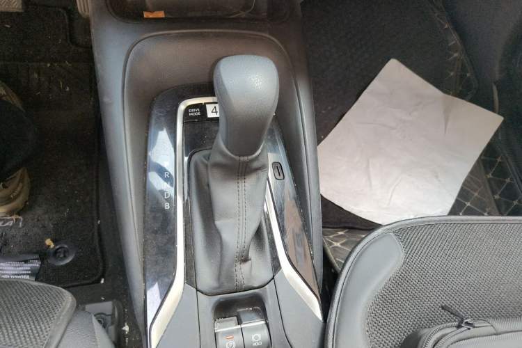 Used Toyota Corolla 2021 Dual-Motor 1.8L E-CVT Elite Edition Gear Lever