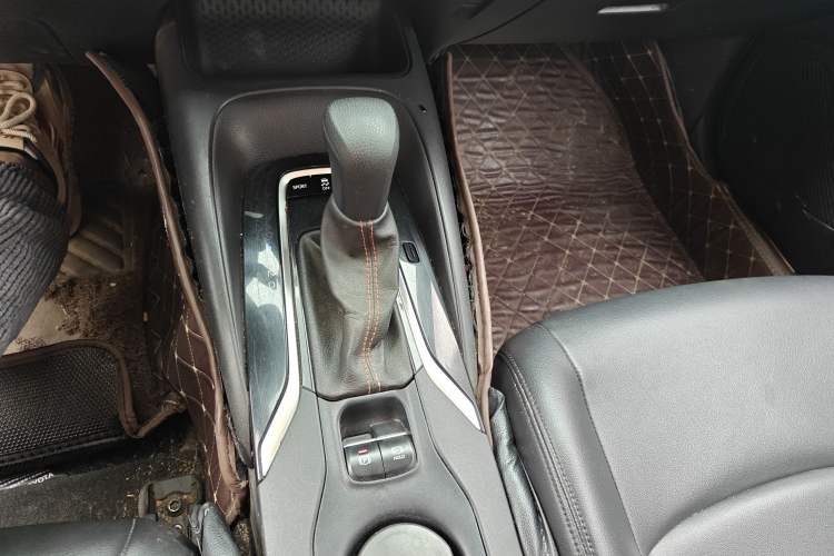Used Toyota Corolla 2021 1.2T S-CVT Elite PLUS Edition Gear Lever