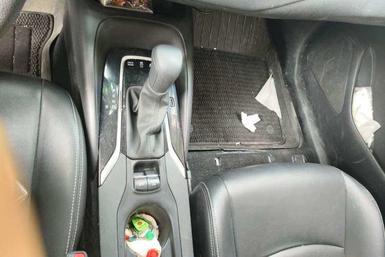 Used Toyota Corolla 2021 Dual-Motor 1.8L E-CVT Elite Edition Gear Lever