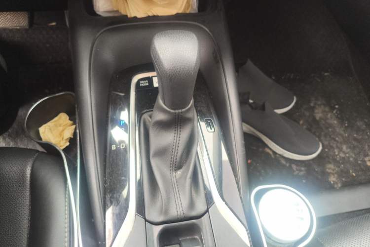 Used Toyota Corolla 2021 Dual-Motor 1.8L E-CVT Elite Edition Gear Lever